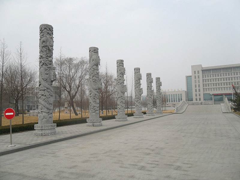 石龍柱